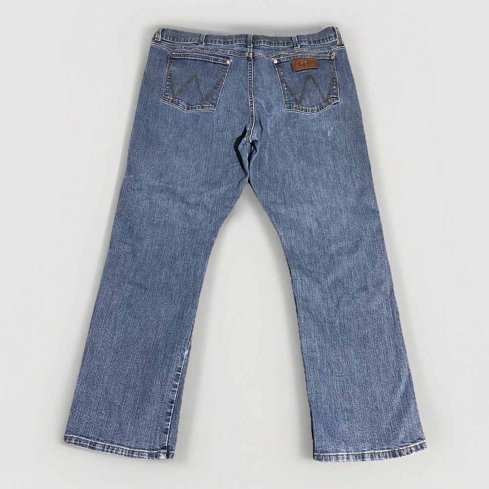 Wrangler Retro Jeans Men 40x31 Relaxed Boot Pockets Work Comfort Blue Cowboy Y2K